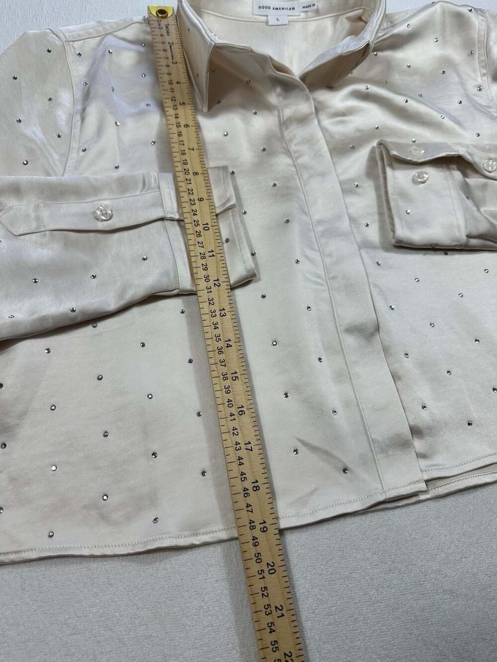 Good American Crystal Embellished Cropped Satin Shirt Cloud White Large - Picture 9 of 12